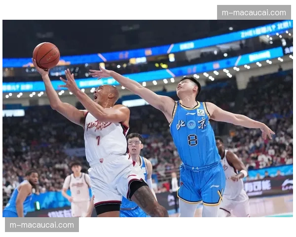 浙江稠州金租对阵北京北汽：琼斯个人能力连续砍分的关键阶段